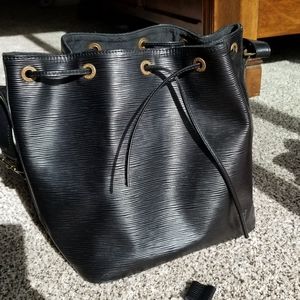 Sold! Louis Vuitton Epi Noe Black '98  *AUTHENTIC*